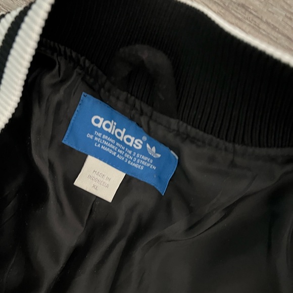 Adidas Limited Edition NBA Brooklyn Nets Varsity Jacket black white size XL - Picture 7 of 8